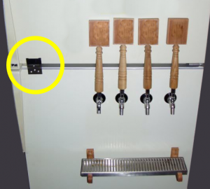 Fridge door link for long tap handles.